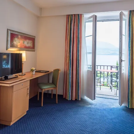 Отель Parkhotel Gunten Lake & Spa 3*
