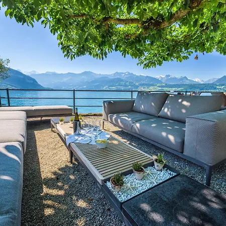 Отель Parkhotel Gunten Lake & Spa
