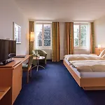 Parkhotel - & 3* グンテン