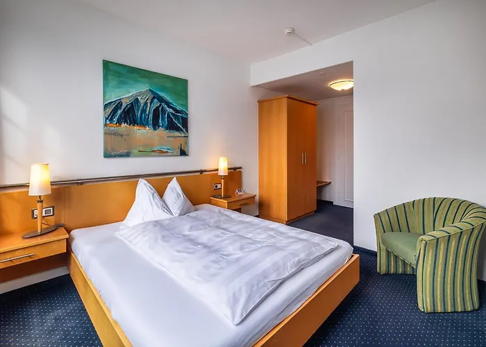 Parkhotel - &