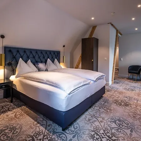 Parkhotel - & 3*