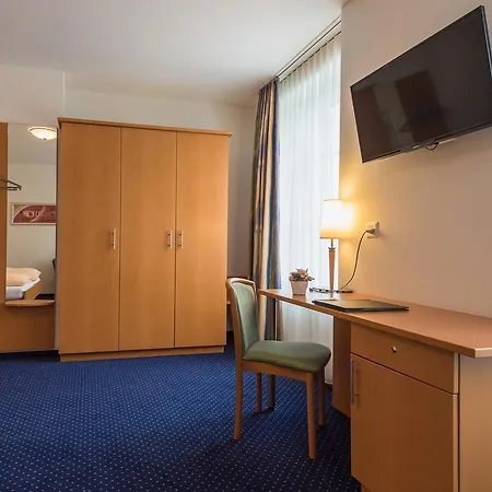 فندق Parkhotel - & 3*